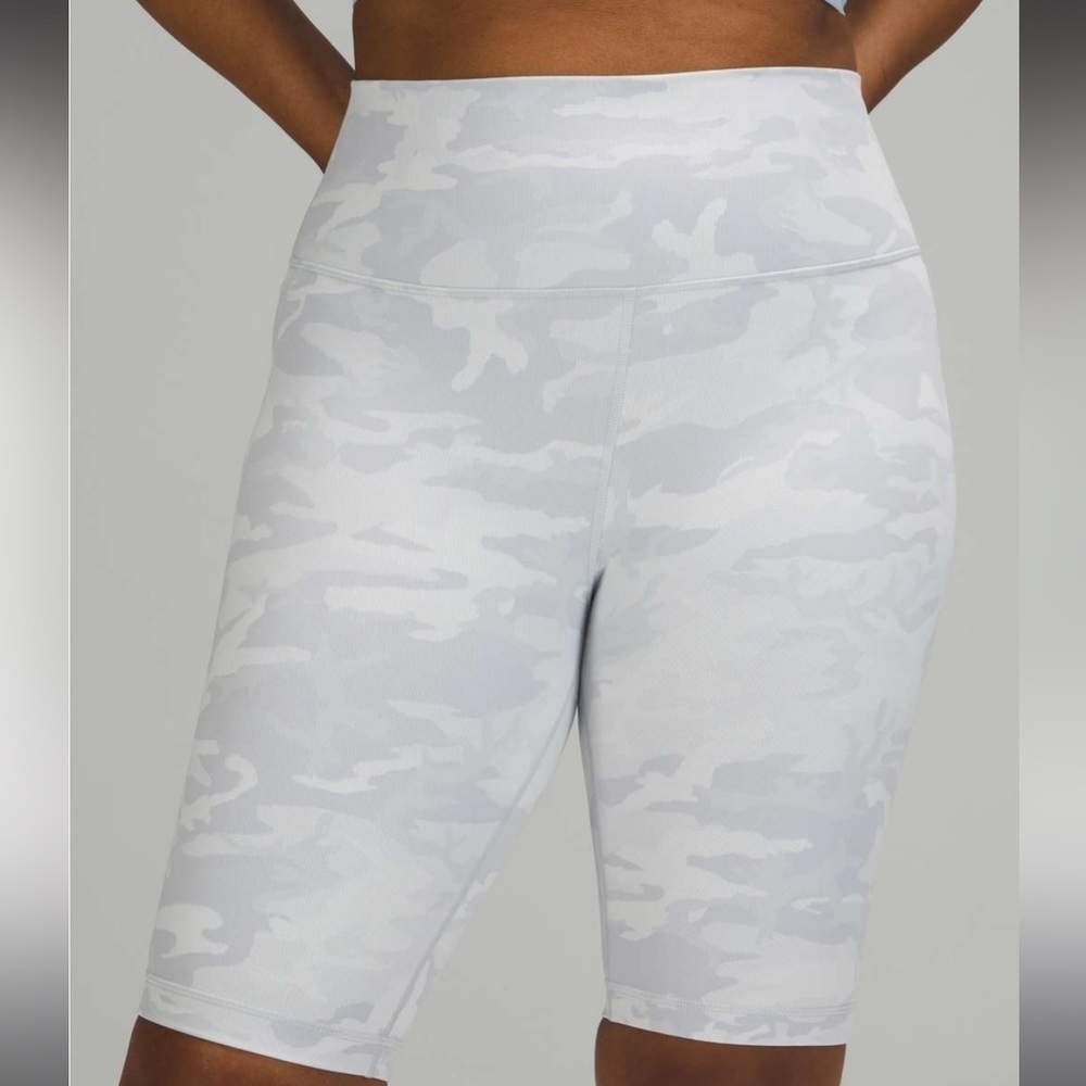 Lululemon Wunder Under Short 10"‎ *Ribbed Camo Jacquard Alpine White Starlight